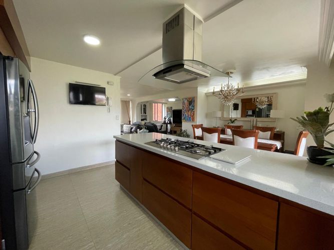 Apartamento de 3 alcobas en venta en El Diamante No. 2, Medellín, 150 m² · foto 6 de 24