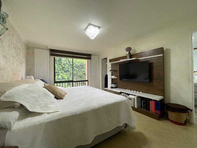 Apartamento de 3 alcobas en venta en El Diamante No. 2, Medellín, 150 m² · foto 13 de 24