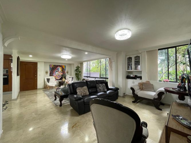 Apartamento de 3 alcobas en venta en El Diamante No. 2, Medellín, 150 m² · foto 15 de 24