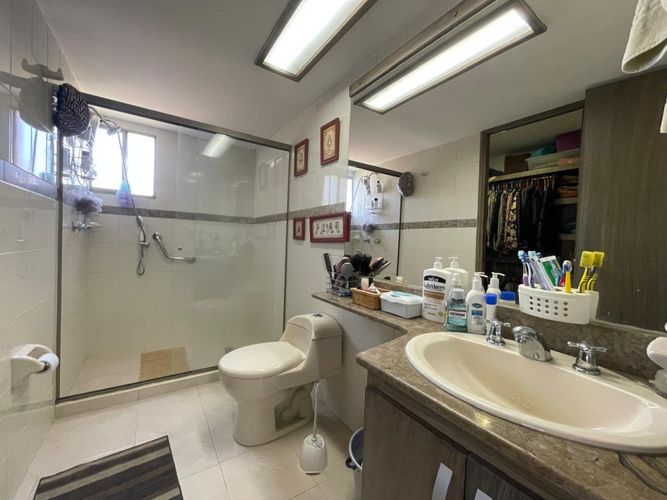 Apartamento de 3 alcobas en venta en Los Balsos, Medellín, 101 m² · foto 10 de 11