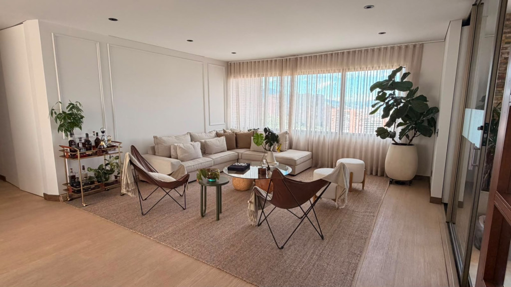 Apartamento en arriendo en El Poblado, Medellín · foto 7 de 13