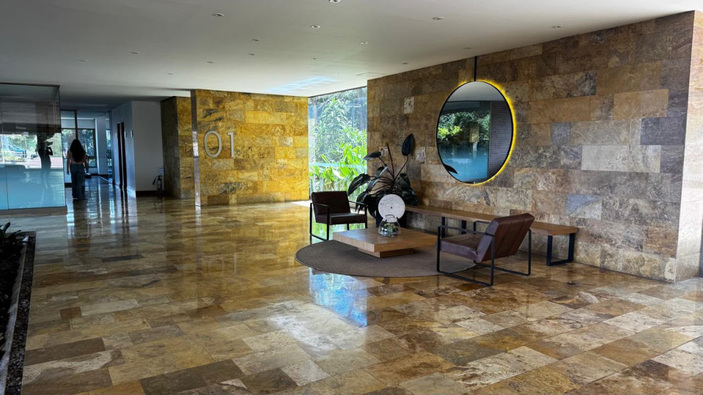 Apartamento en arriendo en El Poblado, Medellín · foto 9 de 13