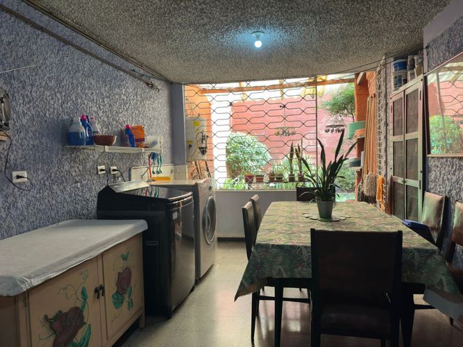 Casa de 5 alcobas en venta en Belén, Medellín, 375 m² · foto 15 de 22