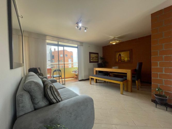 Apartamento de 3 alcobas en venta en Belén, Medellín, 98 m² · foto 3 de 12