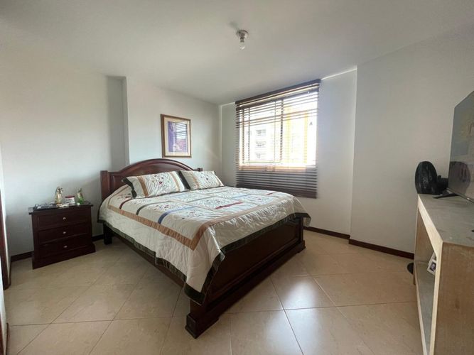 Apartamento de 3 alcobas en venta en Belén, Medellín, 98 m² · foto 8 de 12