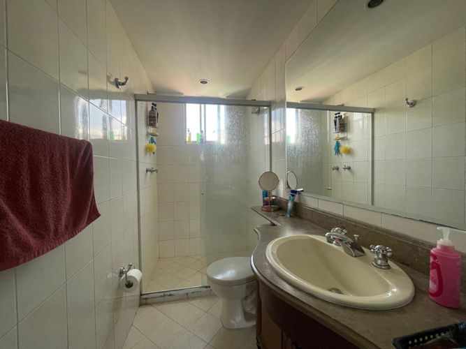 Apartamento de 3 alcobas en venta en Belén, Medellín, 98 m² · foto 9 de 12