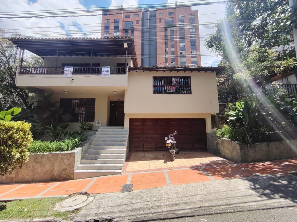 Casa en Arriendo en El Poblado, Medellín