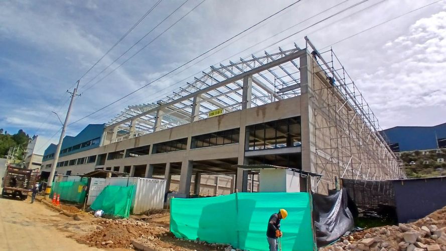 Bodega en arriendo en Centro, Rionegro, 1181 m² · foto 2 de 24