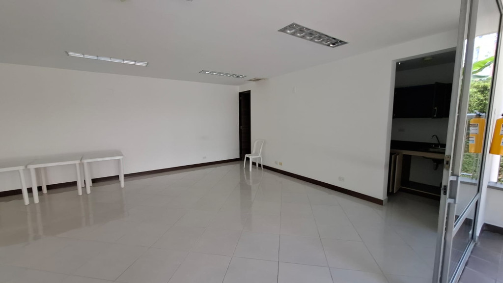 Apartamento en venta en El Esmeraldal, Envigado · foto 5 de 13