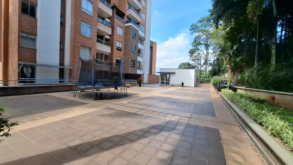 Apartamento en venta en El Esmeraldal, Envigado · foto 8 de 13