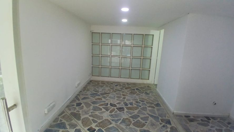 Local en arriendo en Laureles, Medellín, 18 m² · foto 3 de 4