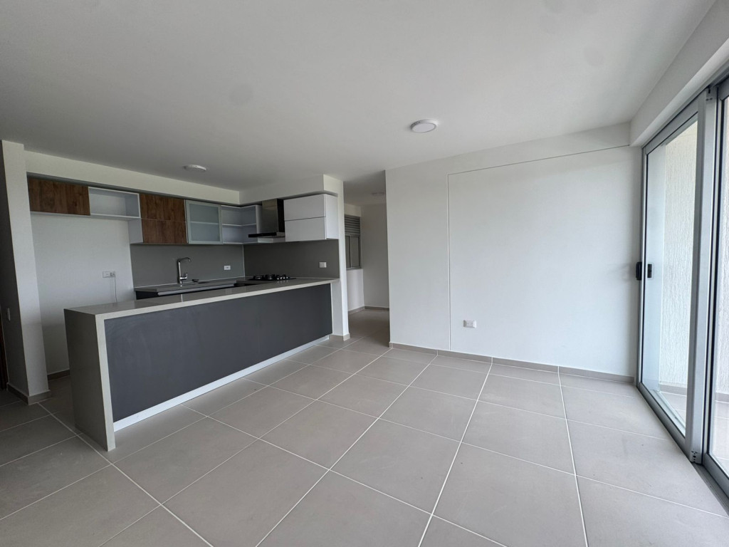 Apartamento en arriendo en Valle Del Lili, Cali · foto 8 de 19