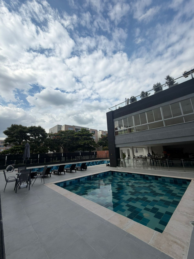 Apartamento en arriendo en Valle Del Lili, Cali · foto 17 de 19