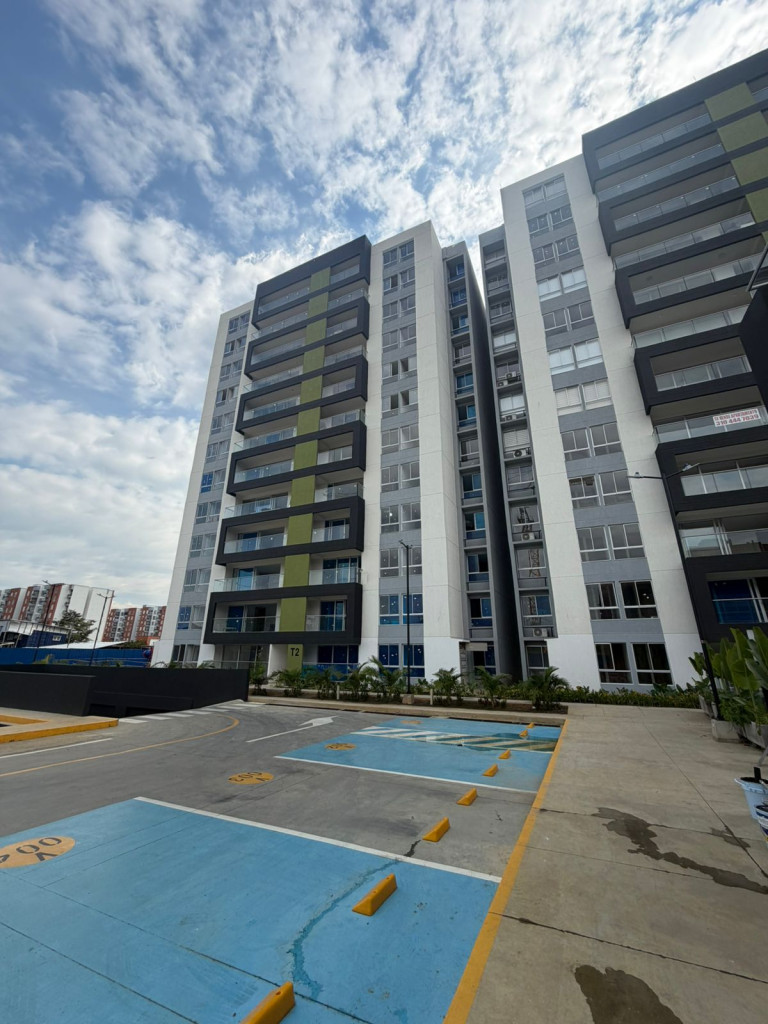 Apartamento en arriendo en Valle Del Lili, Cali · foto 18 de 19