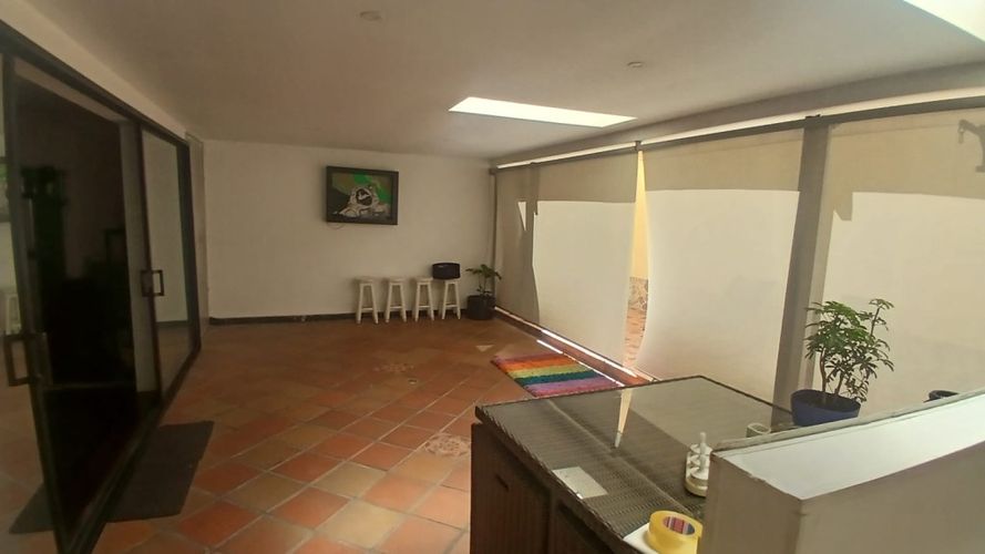 Apartamento de 3 alcobas en arriendo en San Joaquín, Medellín, 230 m² · foto 3 de 12