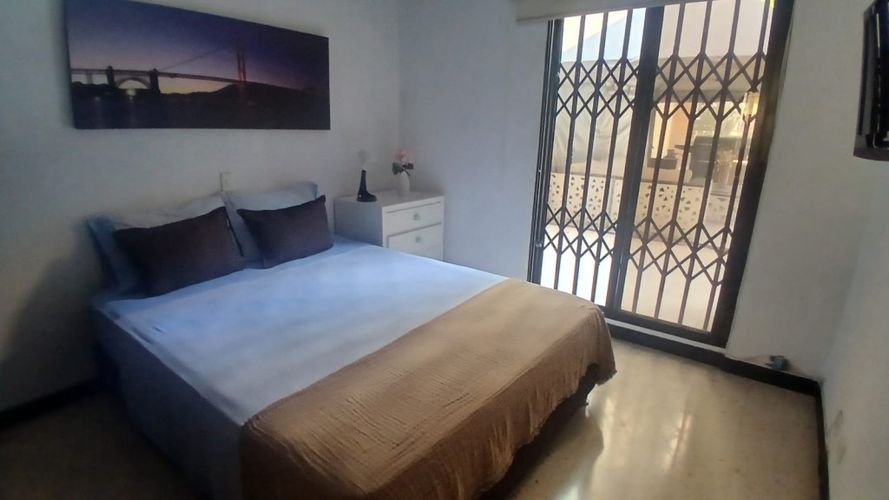 Apartamento de 3 alcobas en arriendo en San Joaquín, Medellín, 230 m² · foto 7 de 12