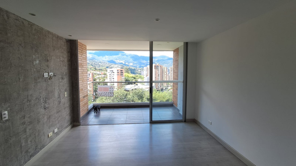 Apartamento en Arriendo en El Poblado, Envigado en Loma Benedictinos