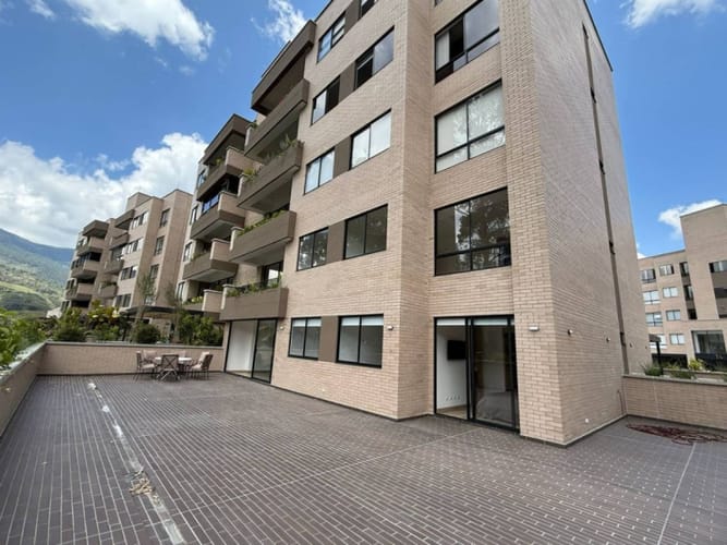 Apartamento de 3 alcobas en venta en El Carmen, El Retiro, 83 m² · foto 2 de 21