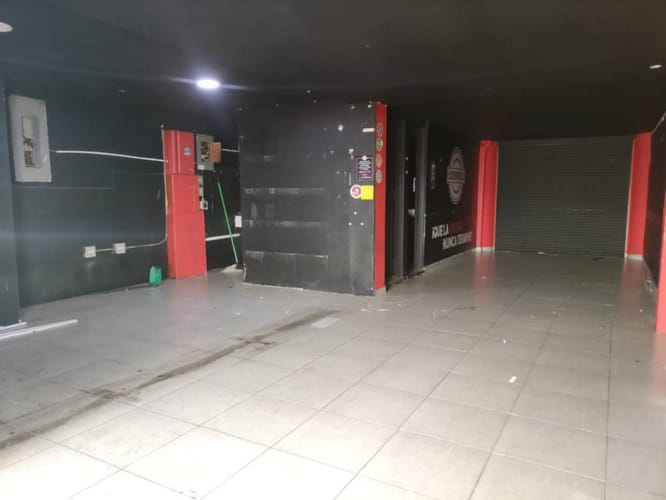 Local en arriendo en El Poblado, Medellín, 60 m² · foto 8 de 19