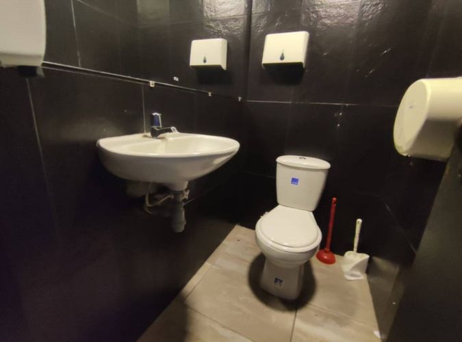Local en arriendo en El Poblado, Medellín, 60 m² · foto 18 de 19