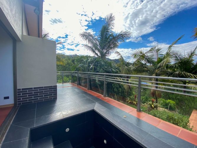 Finca en venta en Sajonia, Rionegro, 200 m² · foto 8 de 19