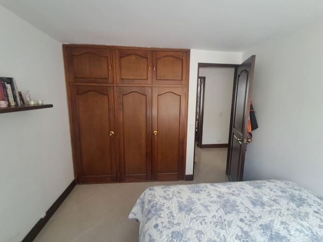Apartamento de 3 alcobas en arriendo en Los Naranjos, Medellín, 110 m² · foto 5 de 13