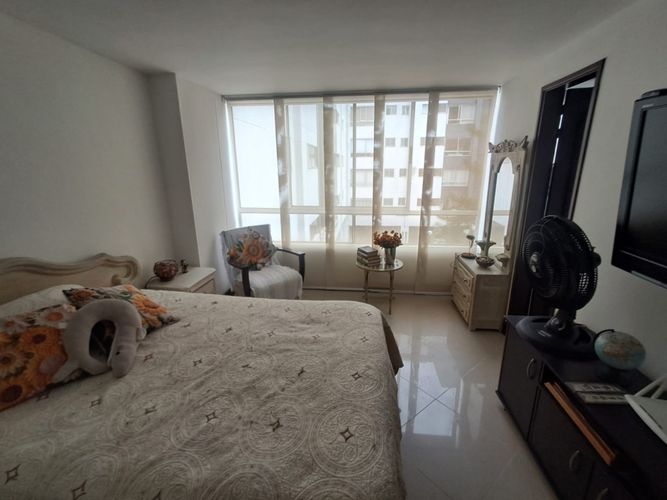 Apartamento de 3 alcobas en arriendo en Los Naranjos, Medellín, 110 m² · foto 9 de 13
