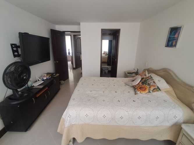 Apartamento de 3 alcobas en arriendo en Los Naranjos, Medellín, 110 m² · foto 10 de 13