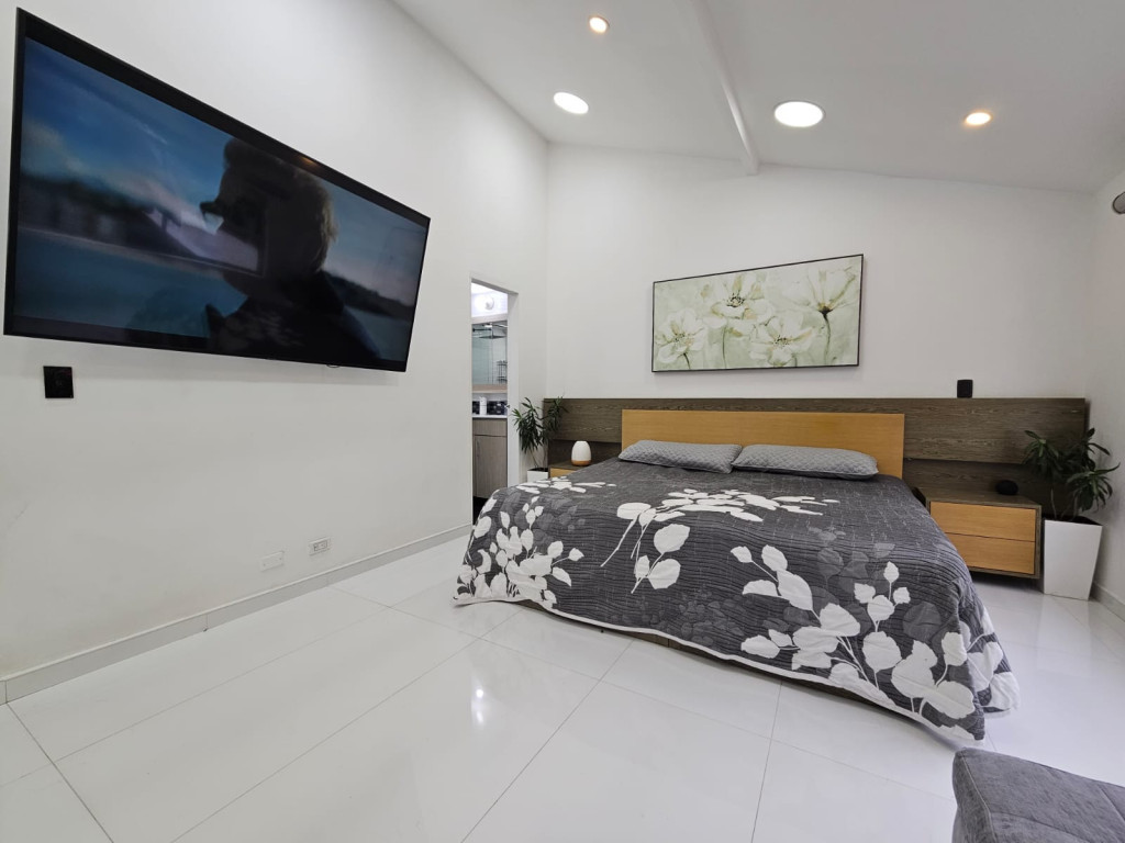 Casa en arriendo en El Poblado, Medellín · foto 19 de 23