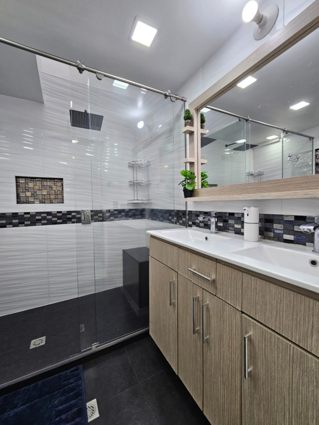 Casa en arriendo en El Poblado, Medellín · foto 22 de 23