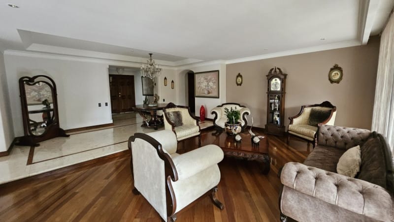 Apartamento de 4 alcobas en venta en La Florida, Medellín, 410 m² · foto 6 de 22