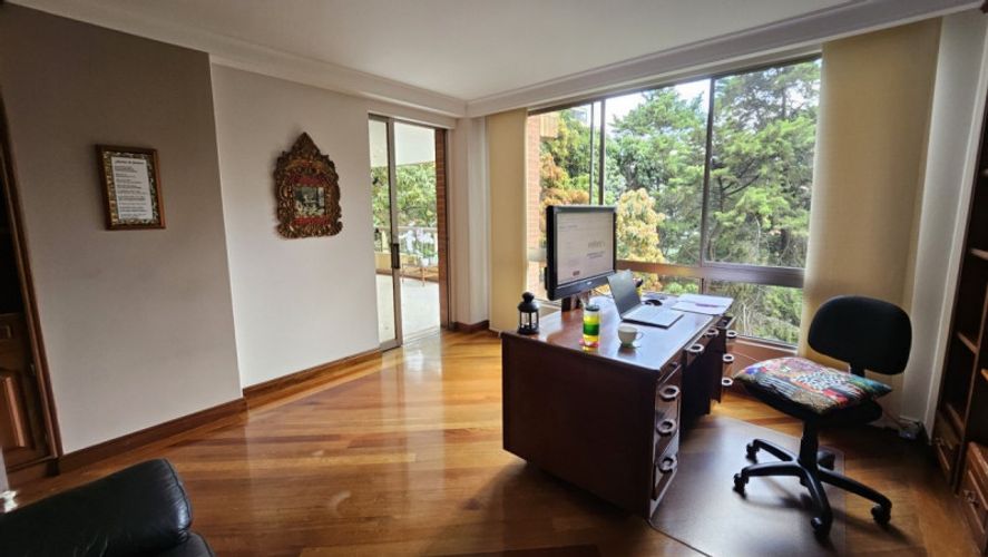 Apartamento de 4 alcobas en venta en La Florida, Medellín, 410 m² · foto 8 de 22