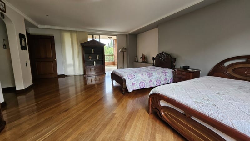 Apartamento de 4 alcobas en venta en La Florida, Medellín, 410 m² · foto 15 de 22