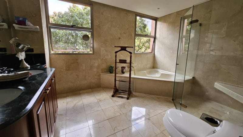 Apartamento de 4 alcobas en venta en La Florida, Medellín, 410 m² · foto 18 de 22