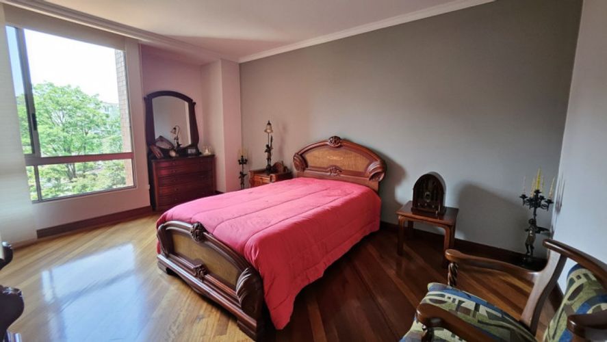 Apartamento de 4 alcobas en venta en La Florida, Medellín, 410 m² · foto 19 de 22