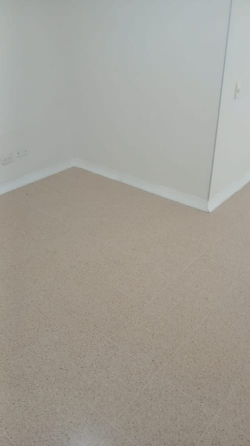 Oficina en arriendo en Las Vegas, Envigado, 32 m² · foto 10 de 10