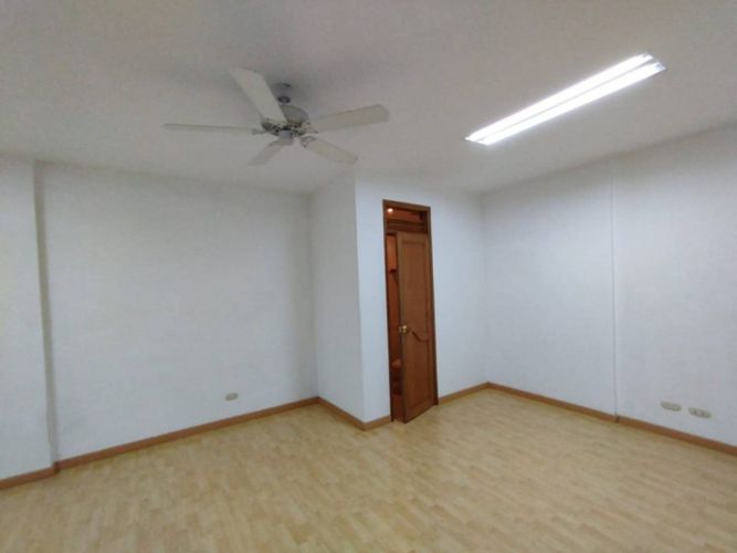 Oficina en arriendo en Centro, Rionegro, 35 m² · foto 3 de 9