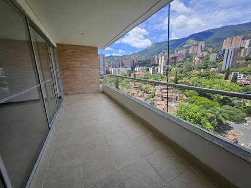 Apartamento en arriendo en La Florida, Medellín · foto 3 de 24
