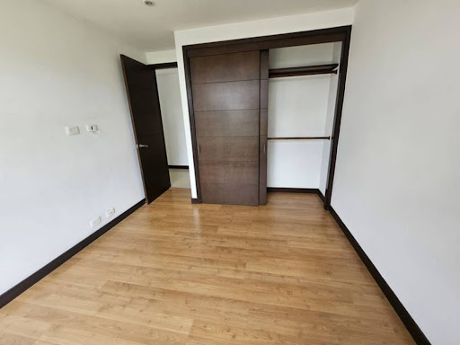 Apartamento en arriendo en La Florida, Medellín · foto 18 de 24