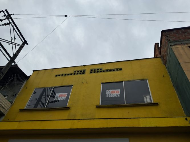 Bodega en arriendo en Cristo Rey, Medellín, 200 m² · foto 6 de 7