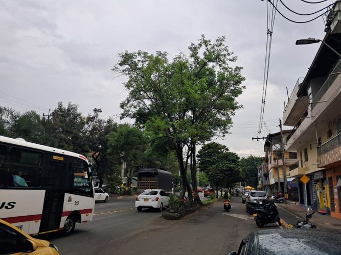 Bodega en arriendo en Cristo Rey, Medellín, 200 m² · foto 7 de 7