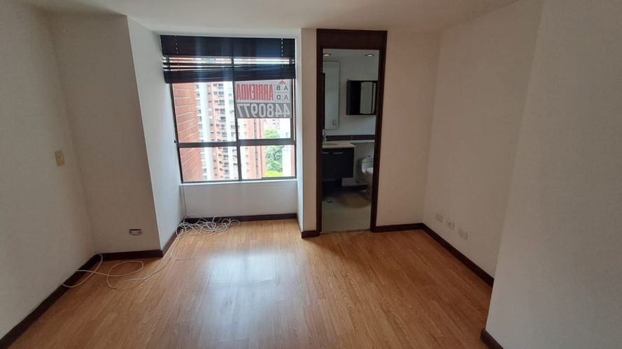 Apartamento de 3 alcobas en arriendo en El Poblado, Medellín, 105 m² · foto 8 de 15
