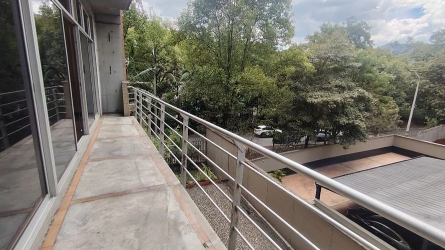 Apartamento de 1 alcoba en arriendo en Santa María De Los Ángeles, Medellín, 69 m² · foto 7 de 8