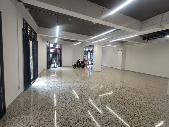 Local en arriendo en La Candelaria, Medellín, 150 m² · foto 2 de 5