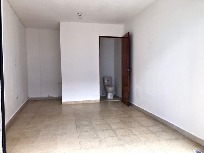 Local en arriendo en Las Mercedes, Itagüí, 18 m² · foto 2 de 7