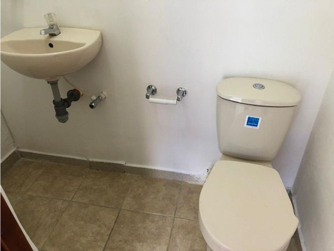 Local en arriendo en Las Mercedes, Itagüí, 18 m² · foto 5 de 7