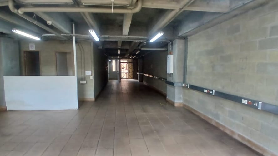 Bodega en arriendo en Colon, Medellín, 100 m² · foto 3 de 9