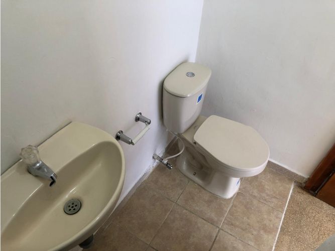 Local en arriendo en Las Mercedes, Itagüí, 18 m² · foto 7 de 7