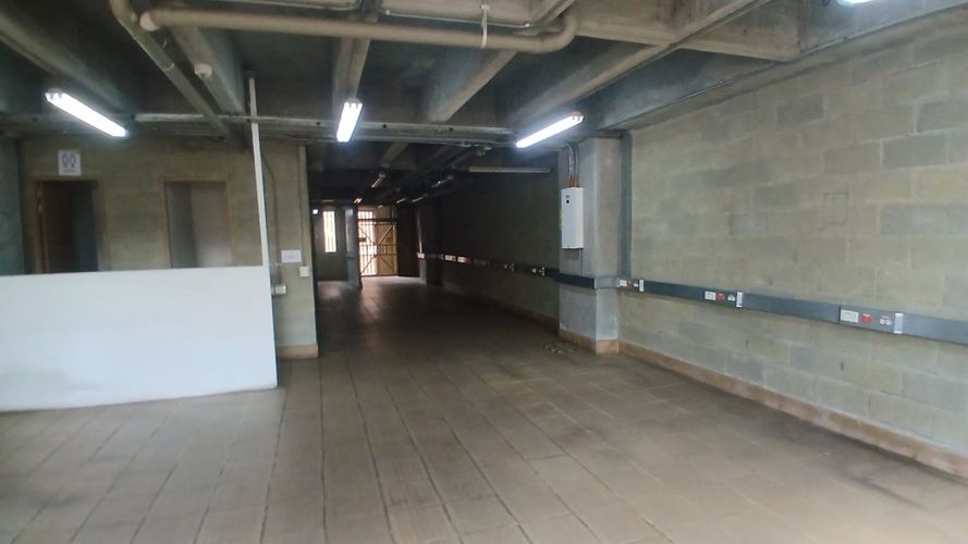 Bodega en arriendo en Colon, Medellín, 100 m² · foto 8 de 9