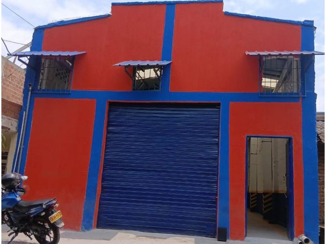 Bodega en venta en San Judas Tadeo I, Cali, 160 m² · foto 2 de 9